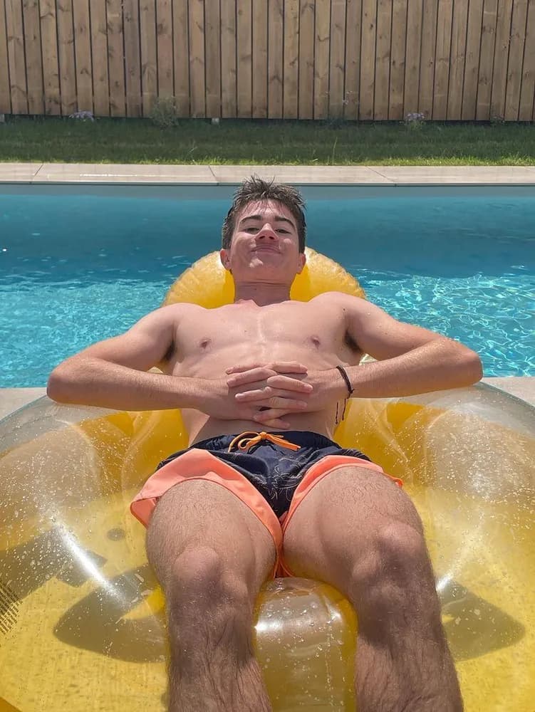 Profil de Grégoire, 25 ans, Rencontre Libertine à Fieschertal (Valais)