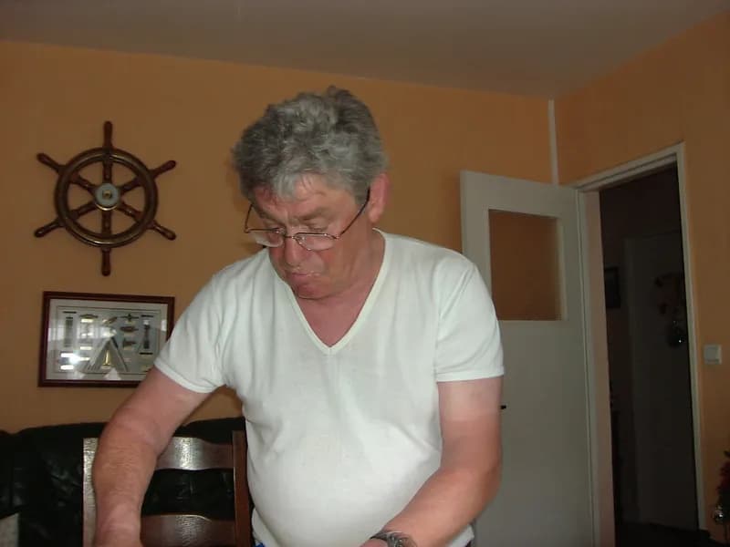 Profil de Louis, 33 ans, Rencontre Libertine à Buchrain (Lucerne)