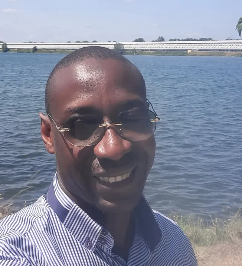 Profil de Zakarya, 30 ans, Rencontre Libertine à Schwende (Appenzell Rhodes-Intérieures)