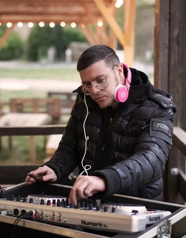 Profil de Wayne, 30 ans, Rencontre Libertine à Root D4 (Lucerne)