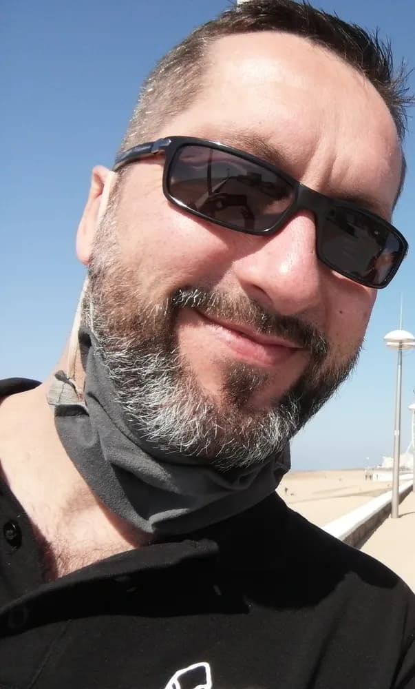 Profil de Liham, 34 ans, Rencontre Libertine à Balsthal (Soleure)