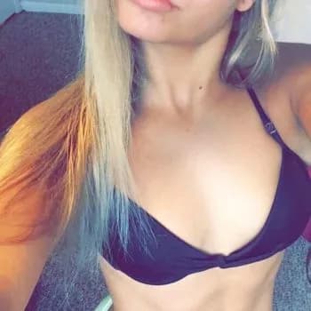 Profil de Linoa, 40 ans, Rencontre Libertine à Autigny (Fribourg)