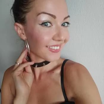 Profil de Irina, 25 ans, Rencontre Libertine à Sarreyer (Valais)