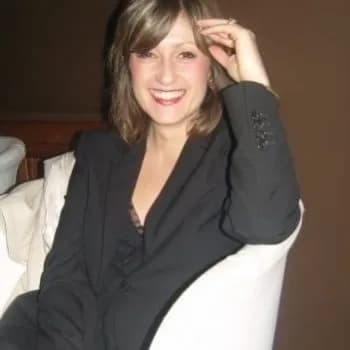 Profil de Dina, 28 ans, Rencontre Libertine à Vucherens (Vaud)