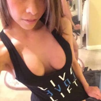 Profil de Naomie, 36 ans, Rencontre Libertine à Novalles (Vaud)