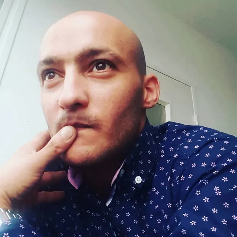 Profil de Riad, 30 ans, Rencontre Libertine à Grengiols (Valais)