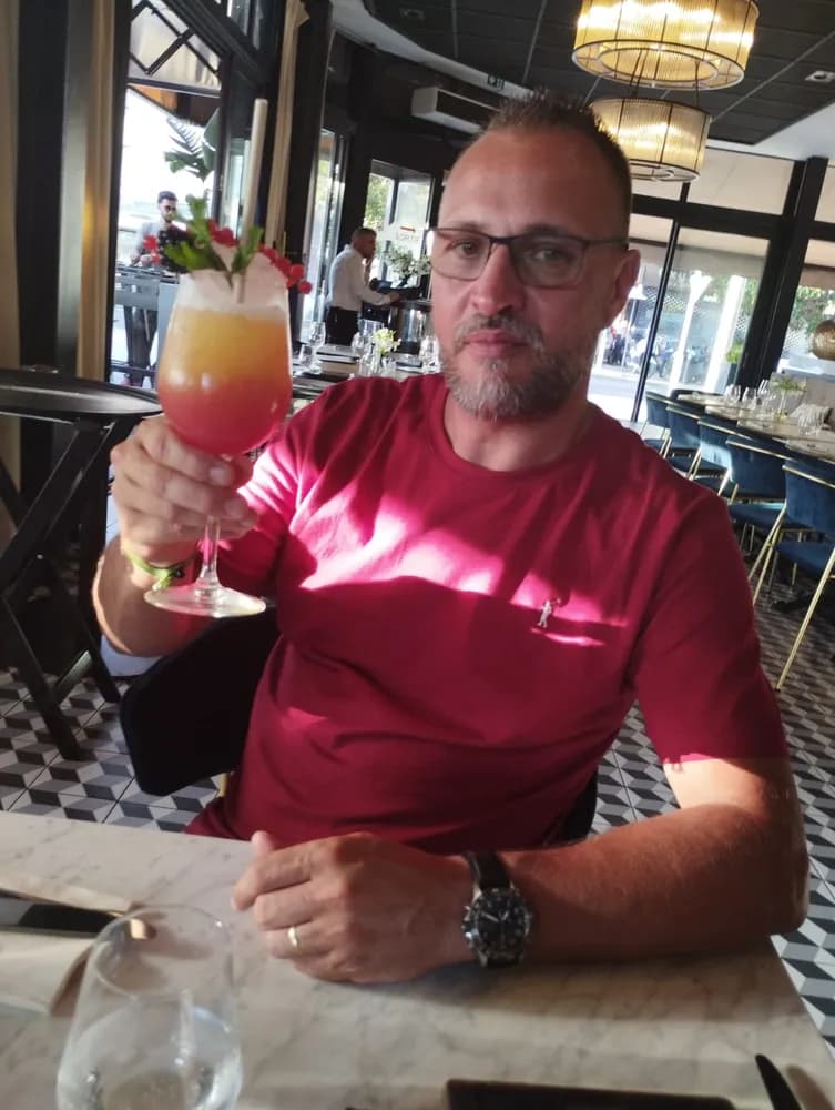 Profil de Kyle, 32 ans, Rencontre Libertine à Basse-Nendaz (Valais)