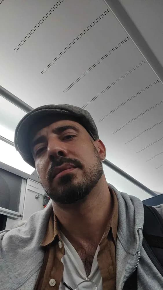 Profil de Haris, 27 ans, Rencontre Libertine à Chermignon (Valais)