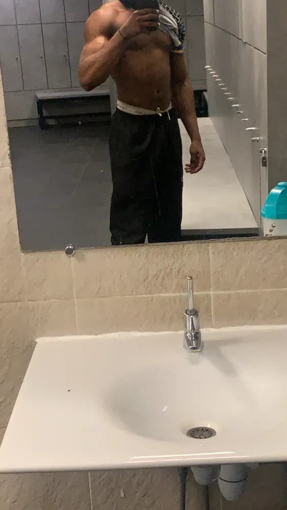 Profil de Kali, 25 ans, Rencontre Libertine à Le Crêt-du-Locle (Neuchâtel)