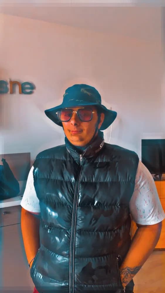 Profil de Yann, 42 ans, Rencontre Libertine à Lüchingen (Appenzell Rhodes-Intérieures)