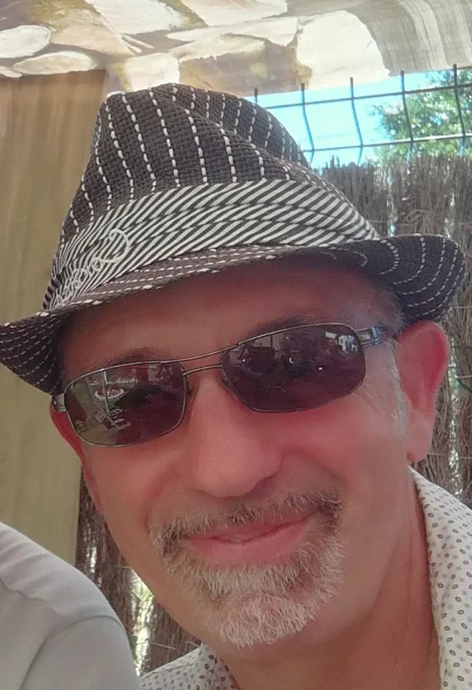 Profil de Mani, 27 ans, Rencontre Libertine à Gressy (Vaud)