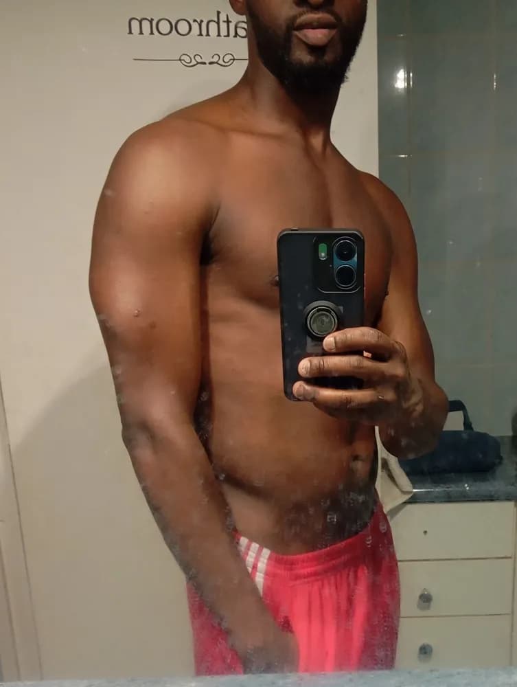 Profil de Malonn, 42 ans, Rencontre Libertine à Obergesteln (Valais)