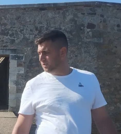 Profil de Yaman, 28 ans, Rencontre Libertine à Böckten (Bâle-Campagne)