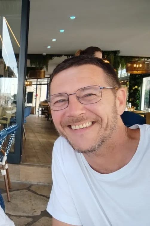 Profil de Safouane, 34 ans, Rencontre Libertine à Miège (Valais)