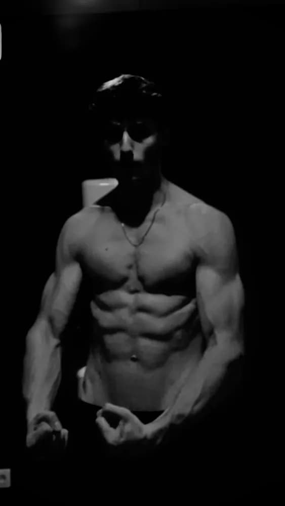 Profil de Loris, 32 ans, Rencontre Libertine à Massongex (Valais)