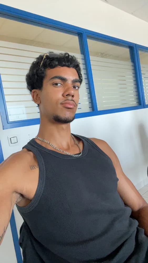 Profil de Thibaut, 38 ans, Rencontre Libertine à Thyon (Valais)