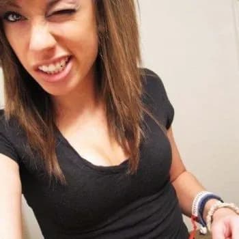 Profil de Leïla, 25 ans, Rencontre Libertine à Meggen (Lucerne)