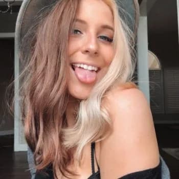 Profil de Chelsy, 33 ans, Rencontre Libertine à Glis (Valais)