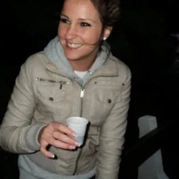 Profil de Inayah, 28 ans, Rencontre Libertine à Ropraz (Vaud)