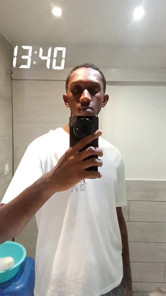 Profil de Dorian, 30 ans, Rencontre Libertine à La Sarraz (Vaud)