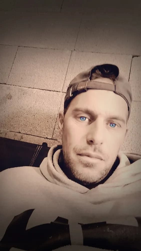 Profil de Isaac, 43 ans, Rencontre Libertine à Berolle (Vaud)