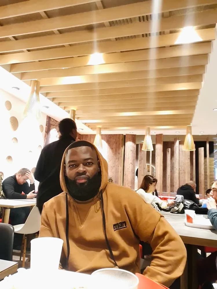 Profil de Tomy, 39 ans, Rencontre Libertine à Lalden (Valais)