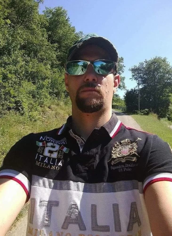 Profil de Santino, 41 ans, Rencontre Libertine à Tartegnin (Vaud)